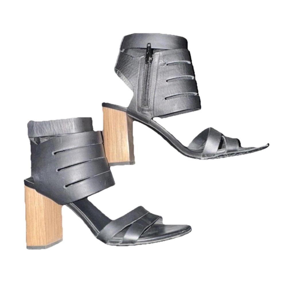 VINCE Black Leather Sandals Block Heel Ankle Strap Woman's Size 7.5 Fits 7
